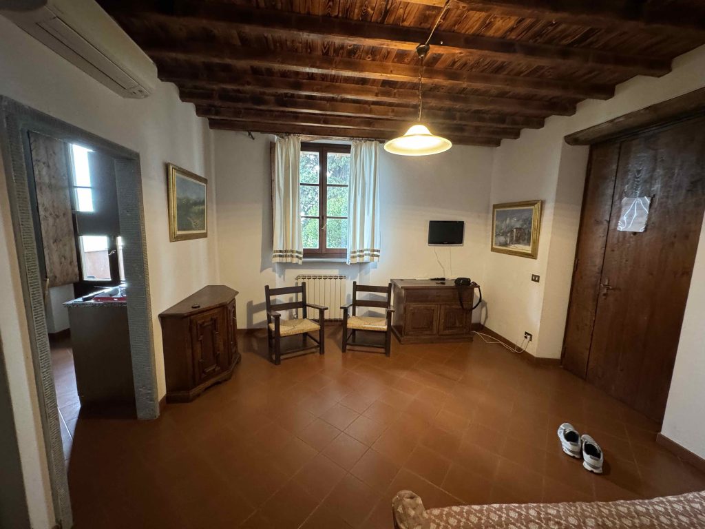 Chianti Italy Tuscan villa living room