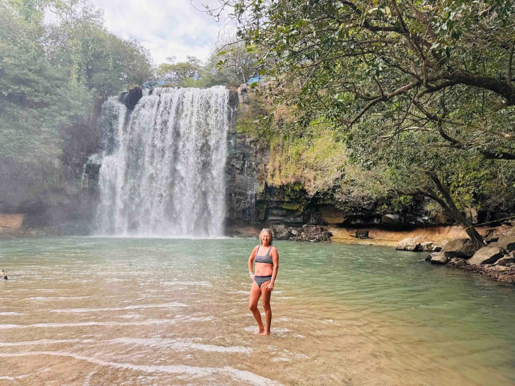 Catarata Lianos waterfall