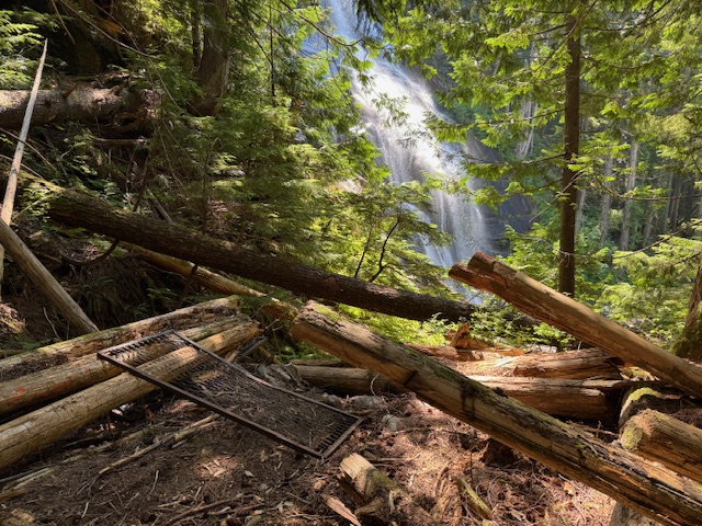 What's left of Trappers Cabin, base logs & bedspring