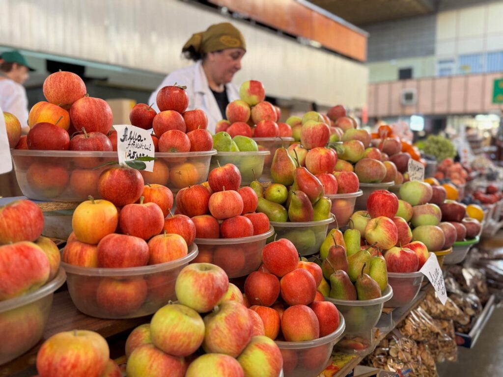 Green Bazaar, Almaty