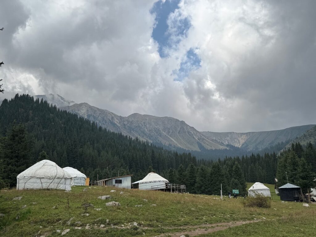 Kazakhstan and Kyrgyzstan adventure - Jeti Orguz, mountains and yurts