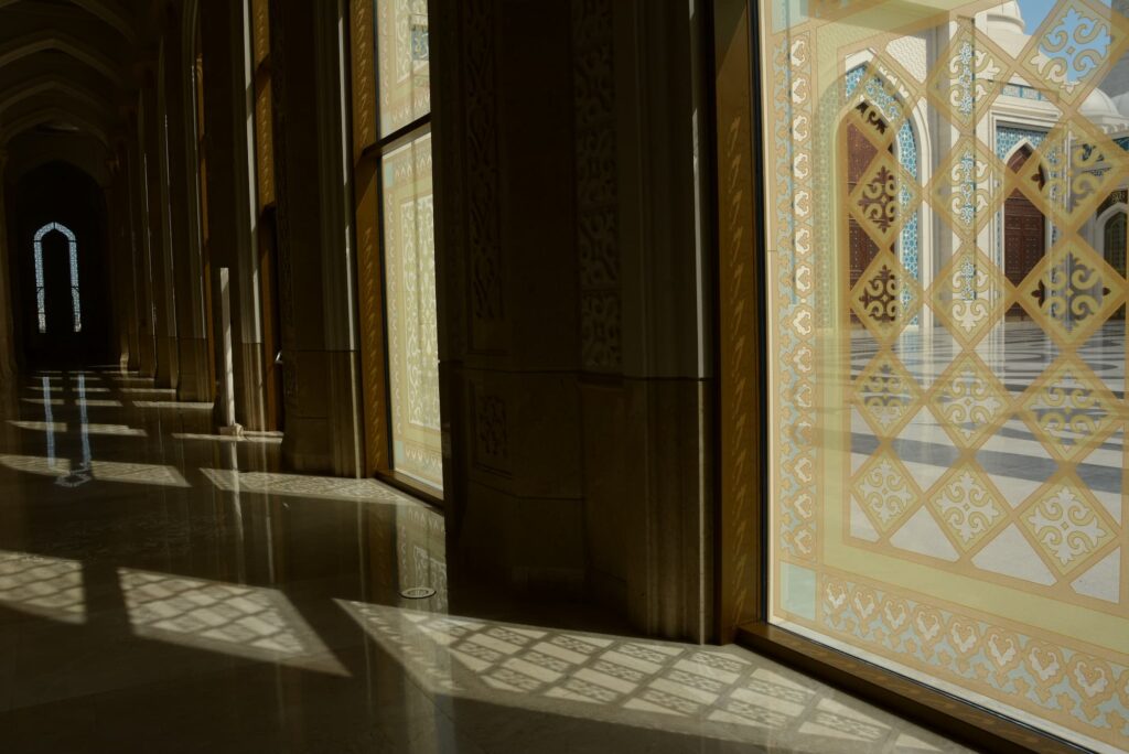 Shaddows, Nur-Astana Mosque